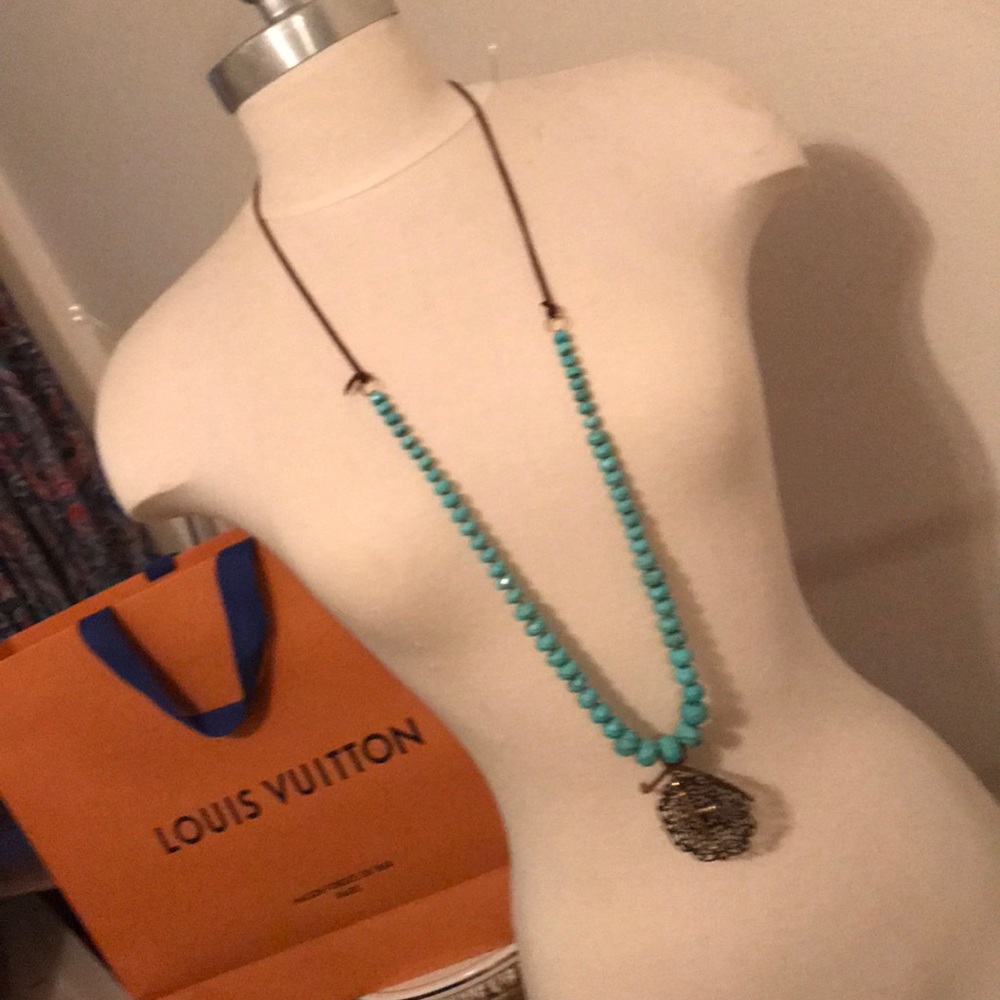Turquoise & Leather necklace